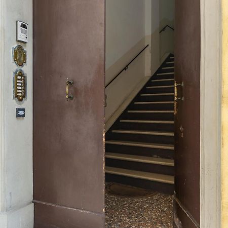 Apartment Amos - 5 Minutes From Piazza Maggiore Bologna Exteriör bild