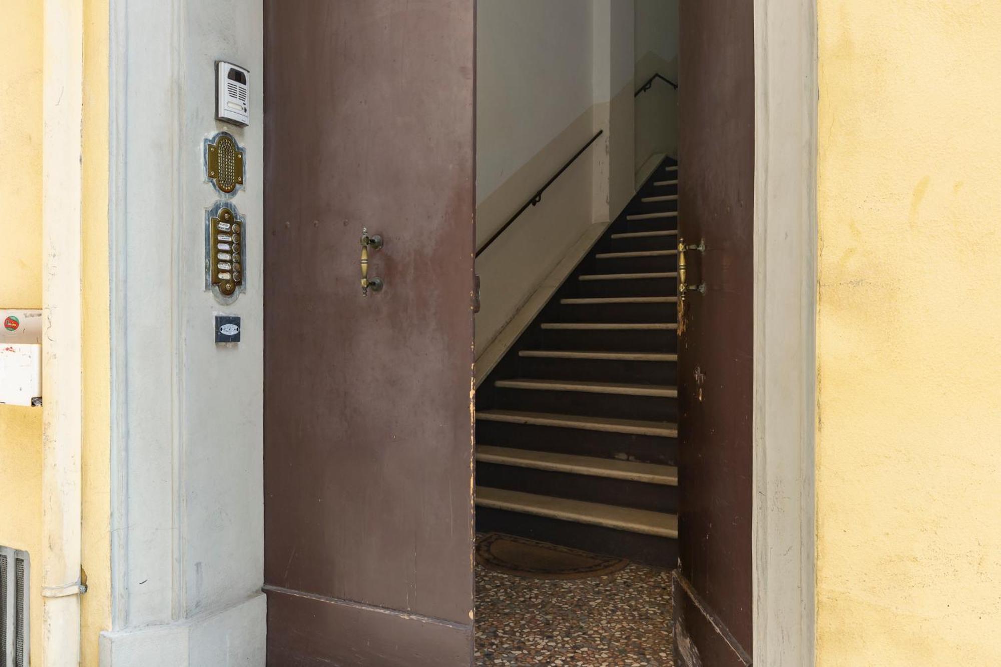Apartment Amos - 5 Minutes From Piazza Maggiore Bologna Exteriör bild