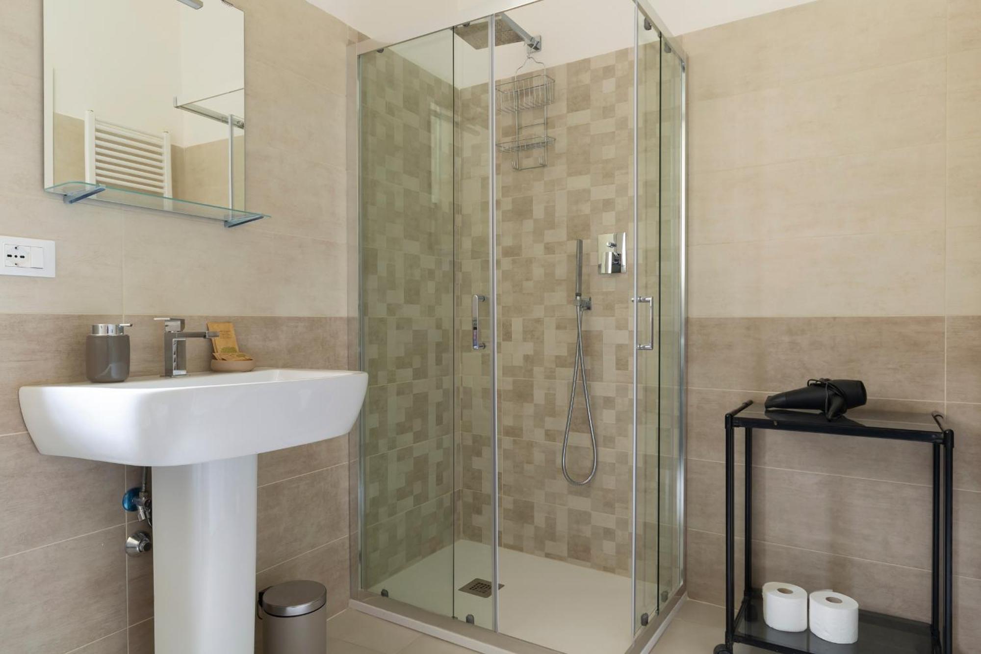 Apartment Amos - 5 Minutes From Piazza Maggiore Bologna Exteriör bild