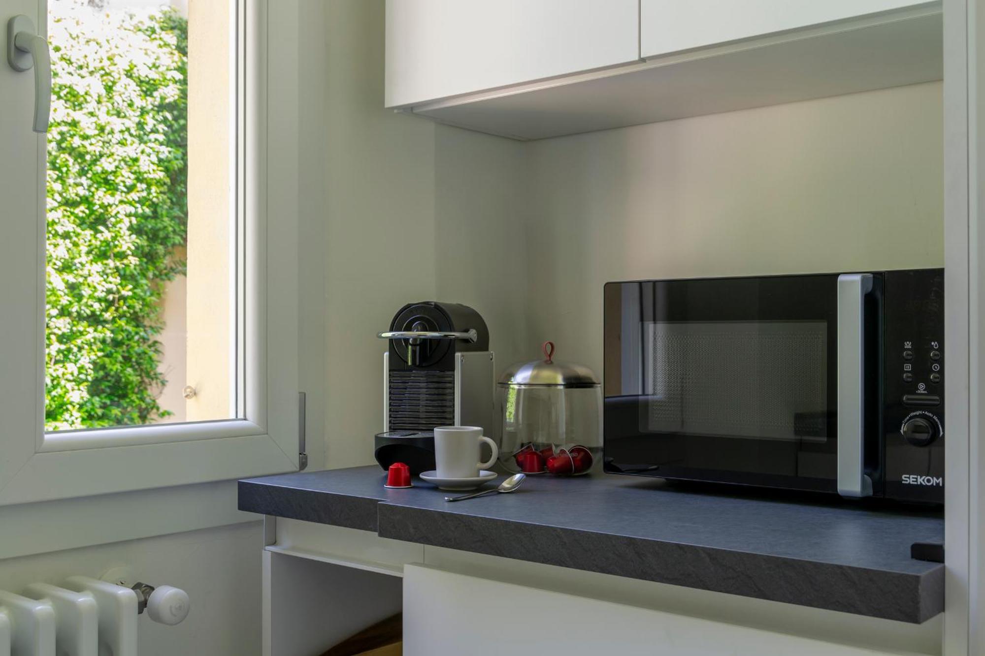 Apartment Amos - 5 Minutes From Piazza Maggiore Bologna Exteriör bild