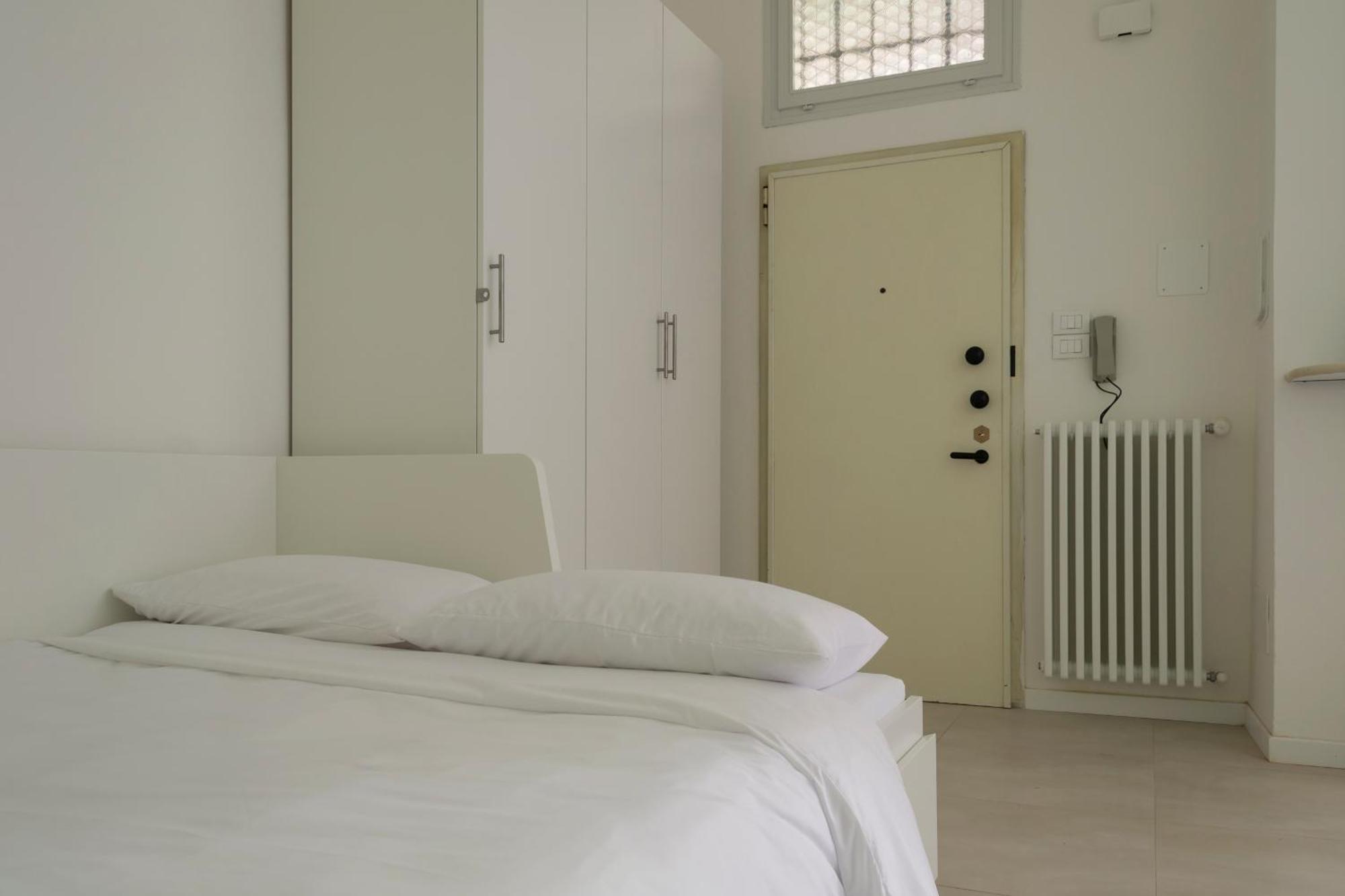 Apartment Amos - 5 Minutes From Piazza Maggiore Bologna Exteriör bild